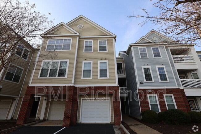 Building Photo - 704 Bristol Village Dr Unit Apt 307