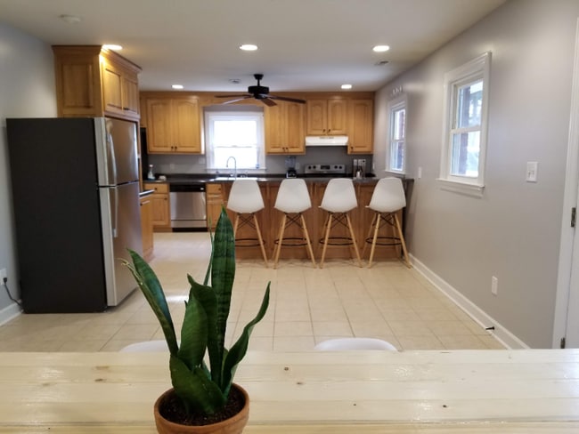 Photo - 4015 E Crestview Dr NW