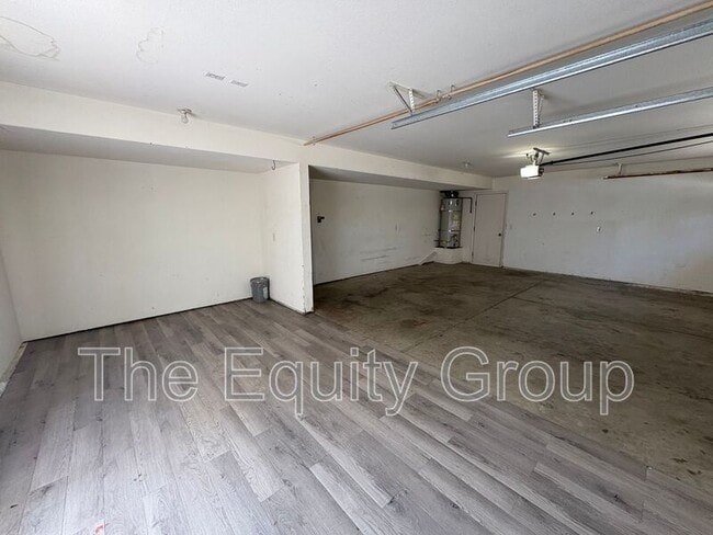 Photo - 703 W Russell Ave