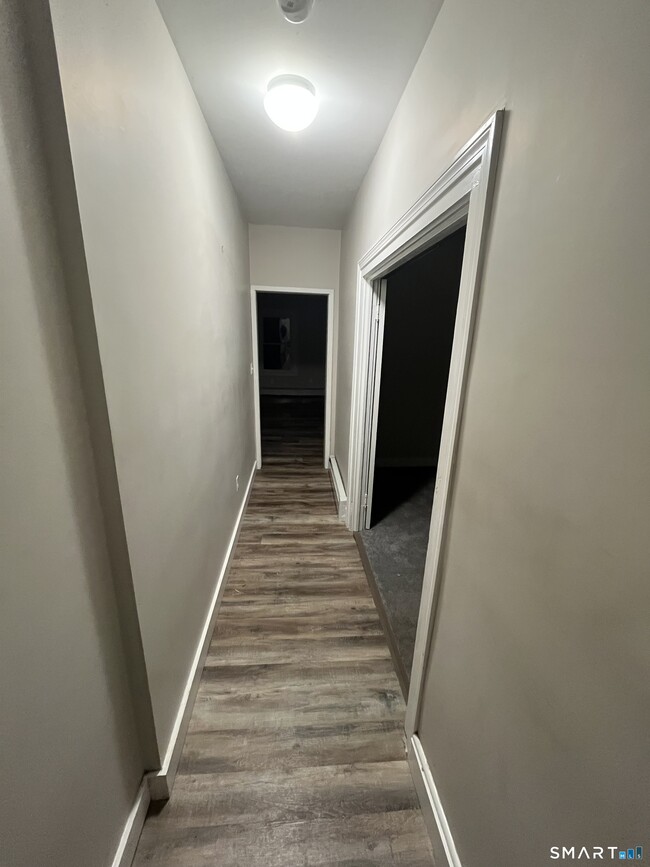 Photo - 26 Monroe St