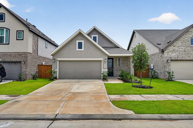 Building Photo - 5822 Majestic Sky Dr