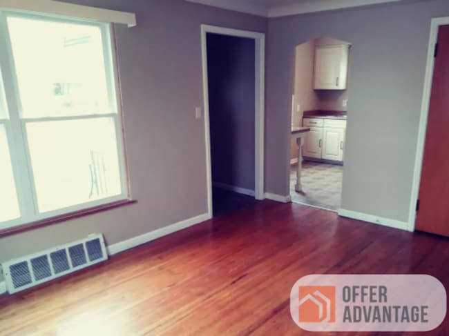 Photo - 20730 Nicholas Ave