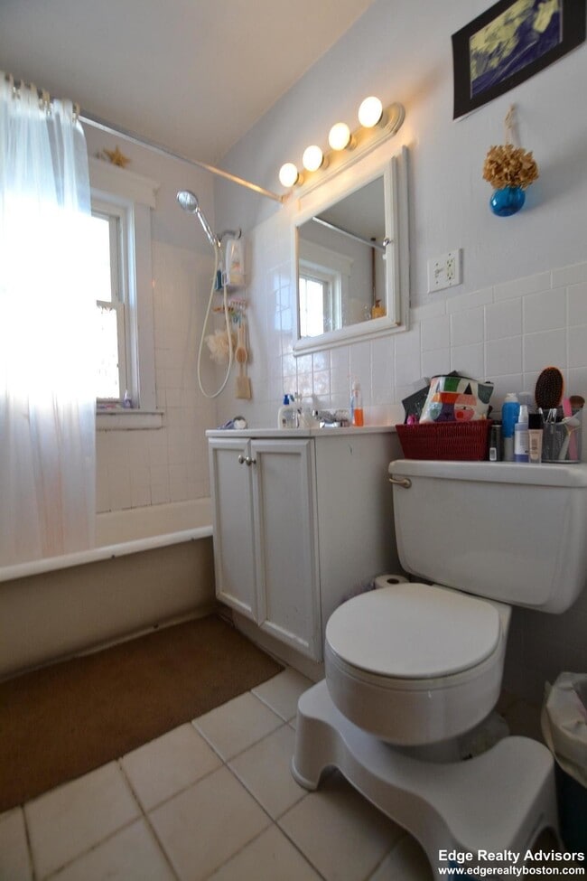Photo - 20 Lyne Rd