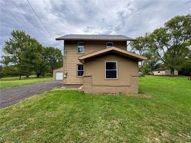 Photo - 2957 Greenfield Ave