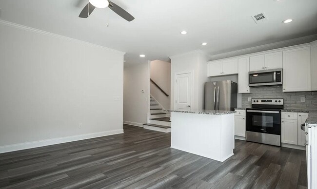 Photo - 123 Magnolia Pl