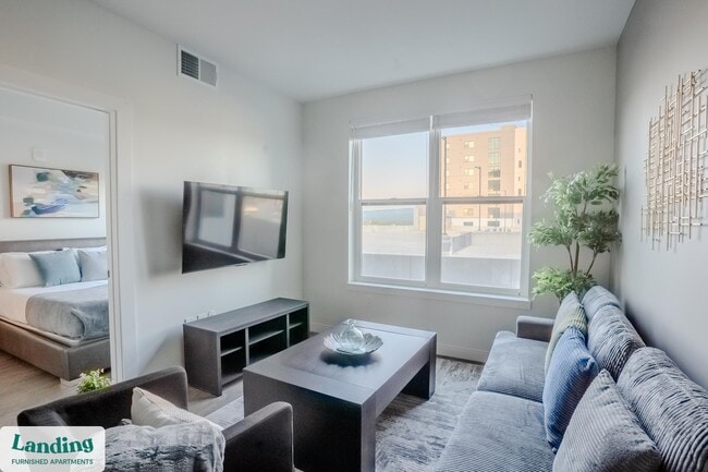 Building Photo - 210 E Green St Unit 720.1410570