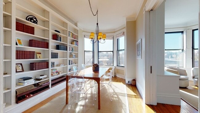 Photo - 295-297-297 Beacon St Unit 52