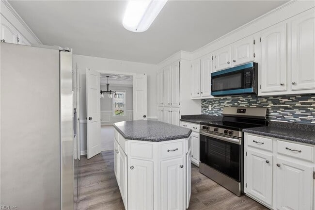 Photo - 4741 Michaux Dr