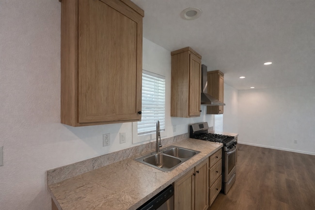 Photo - 2627 S Lamb Blvd