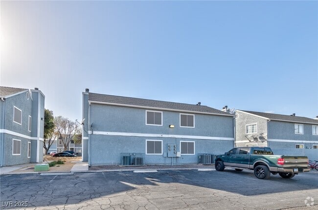 Building Photo - 1914 Dwarf Star Dr Unit 1028 Rental
