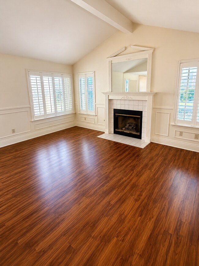 11785 Avenida Sivrita
