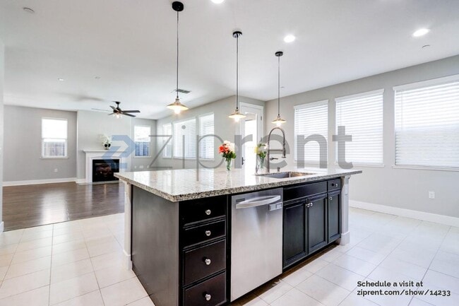 Photo - 1125 Berkshire Dr