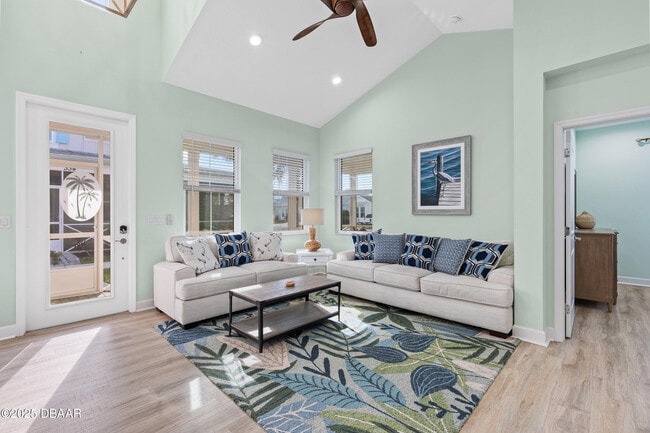 Photo - 569 Daiquiri Pl