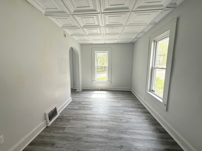 Photo - 358 Russell St