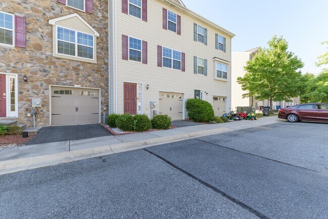 Photo - 114 Ben Blvd