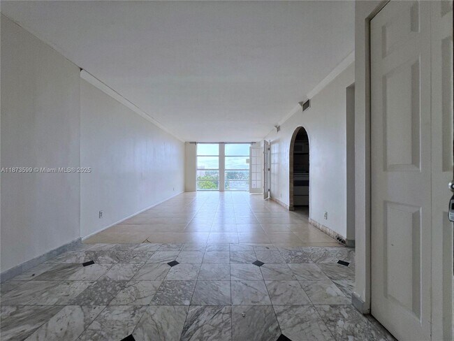 Photo - 2101 Atlantic Shores Blvd Unit 518