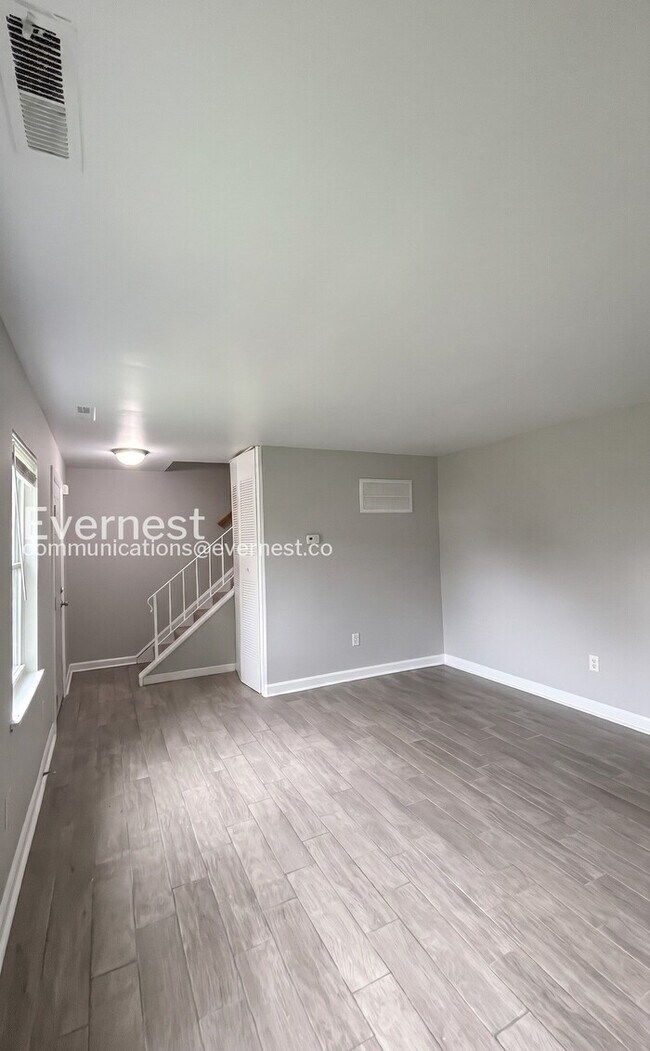 Photo - 3-Bedroom Home with Spacious Living and Convenient Amenities / Pet-Friendly / Vouchers Accepted /...