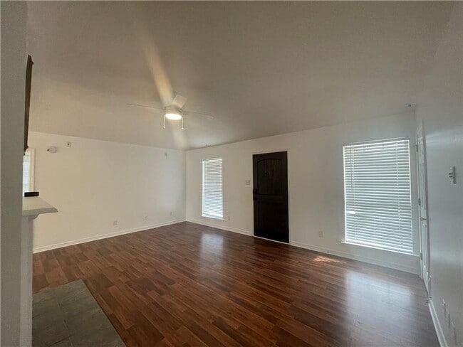 Photo - 6882 Red Cedar Dr
