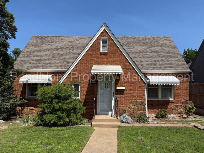 Building Photo - For Lease | Midtown Tulsa | $1050 Rent