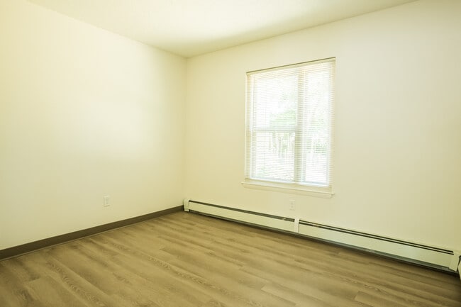 Photo - Hillcrest RHF Partners Limited Partnership