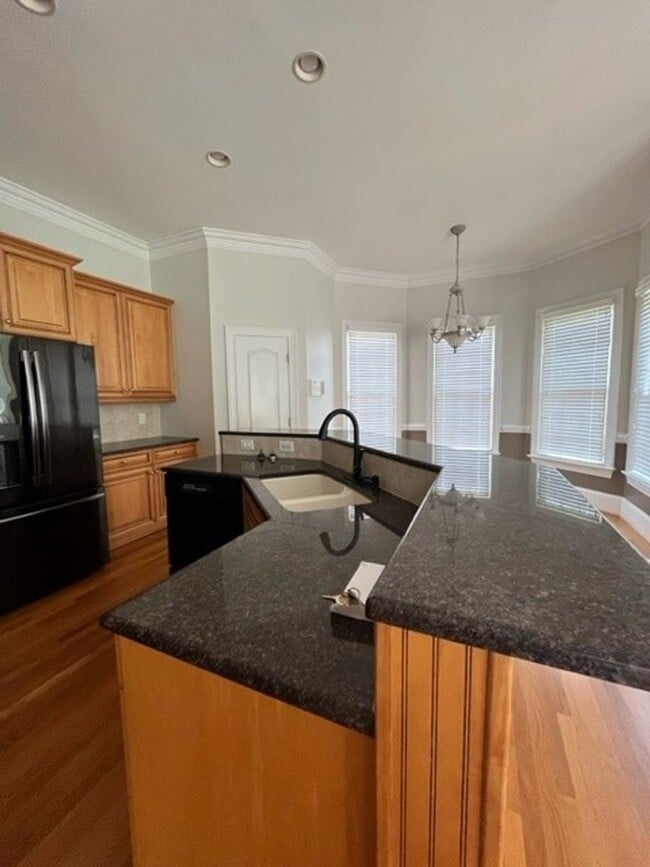 Photo - 4-bedroom, 3.5-bathroom Single Family Home