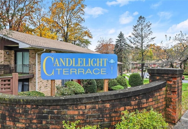 Building Photo - 107 Kennedy Dr Unit 107