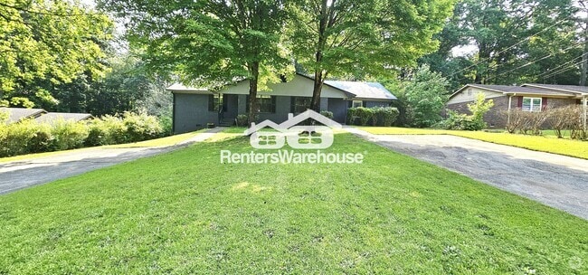 Building Photo - 1694 Nutmeg St Rental