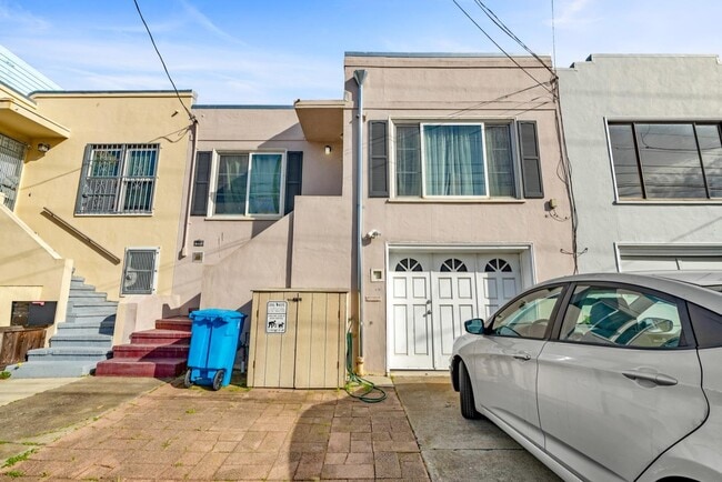 Photo - 2110 34th Ave