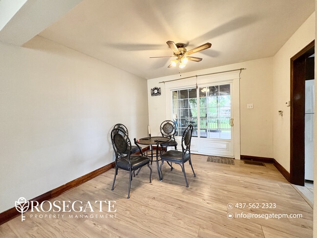 Photo - Charming 3-Bedroom Detached Home with Garage & Backyard – Niagara Falls