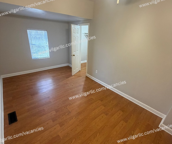 Photo - For rent - Spacious 3 Bed / 2 Bath Home