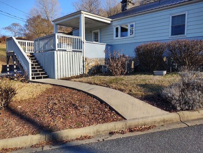 Building Photo - Wake Up to the View of the Great Smoky Mountains overlooking picturesque Downtown Sylva!!