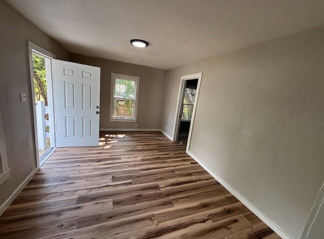 Building Photo - 211 #A W South St