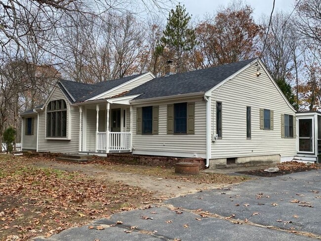 Building Photo - *****Johnston/Bishop Heights - Single Fami...