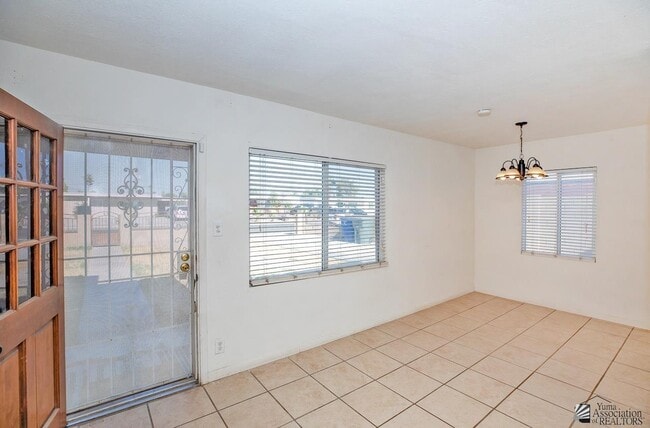 Photo - 1716 S 8th Ave