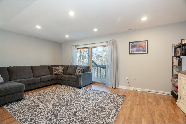 Living Room - 93 Park Ave Unit 1105
