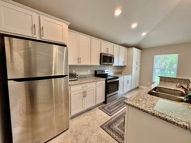 Photo - 713 SE East Ave