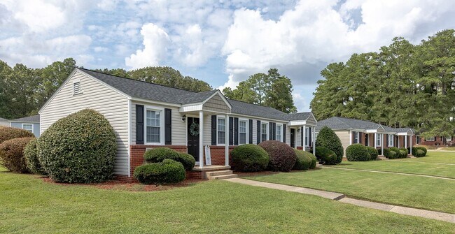 Cottages on Elm