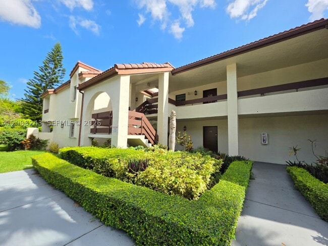 Building Photo - 9060 SW 125th Ave Unit C202