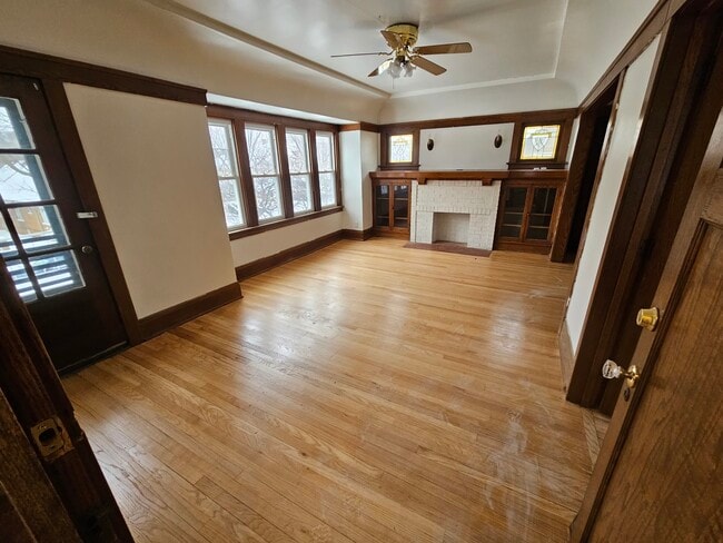 Photo - 2629-2631 N 50 St Unit Upper