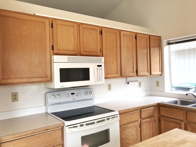 Photo - 22827 SE 282nd St