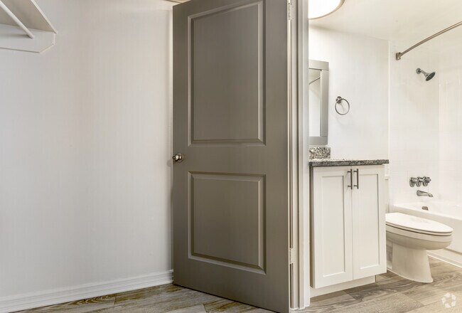 Studio - 384SF - E2 Floorplan