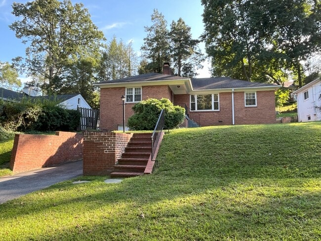 Building Photo - 5612 Massachusetts Ave