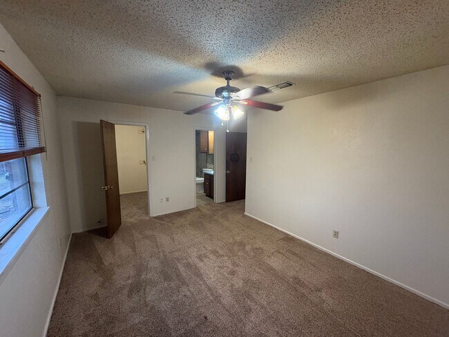 Photo - Spacious Living In Lubbock's Northwest Cor...