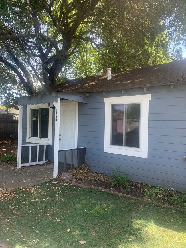 Building Photo - 802 Brigham Ave