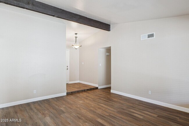 Photo - 4662 W Kings Ave