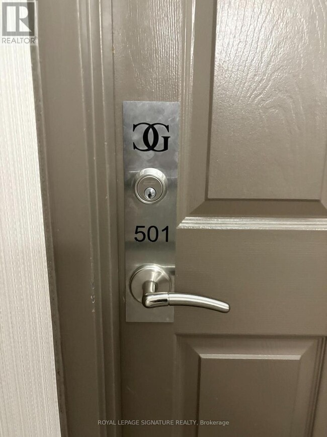 Photo - 309 Major Mackenzie Dr E Unité 501