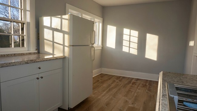 Photo - 70 S Cedar St