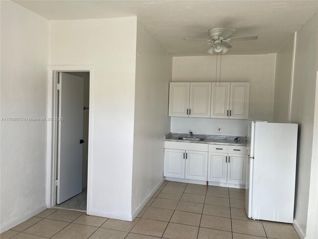 Photo - 7840 NW 5th Ave Apartamento Unidad 2