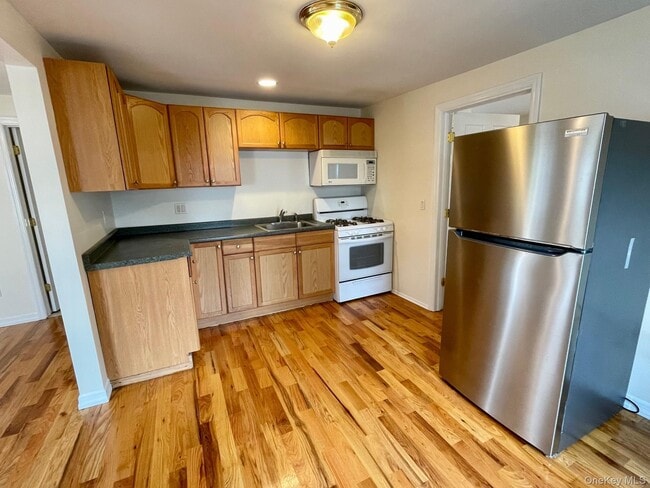 Photo - 105 Burtis St Unit 1