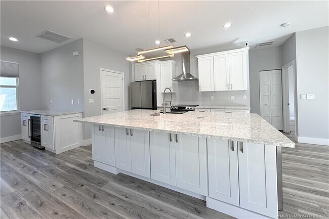 Photo - 13305 79th St